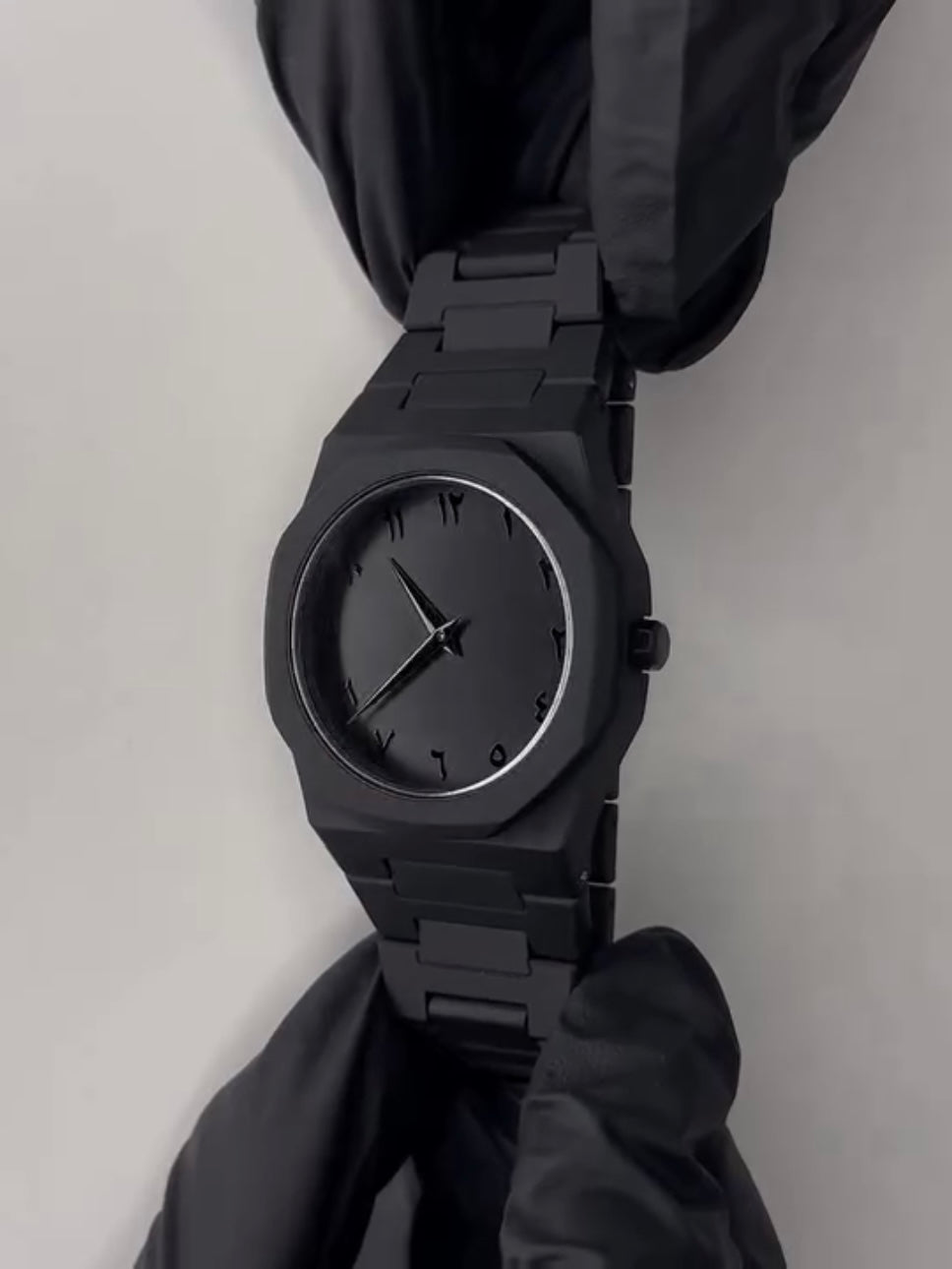 Full Solid Black Auurra Quartzz Watch