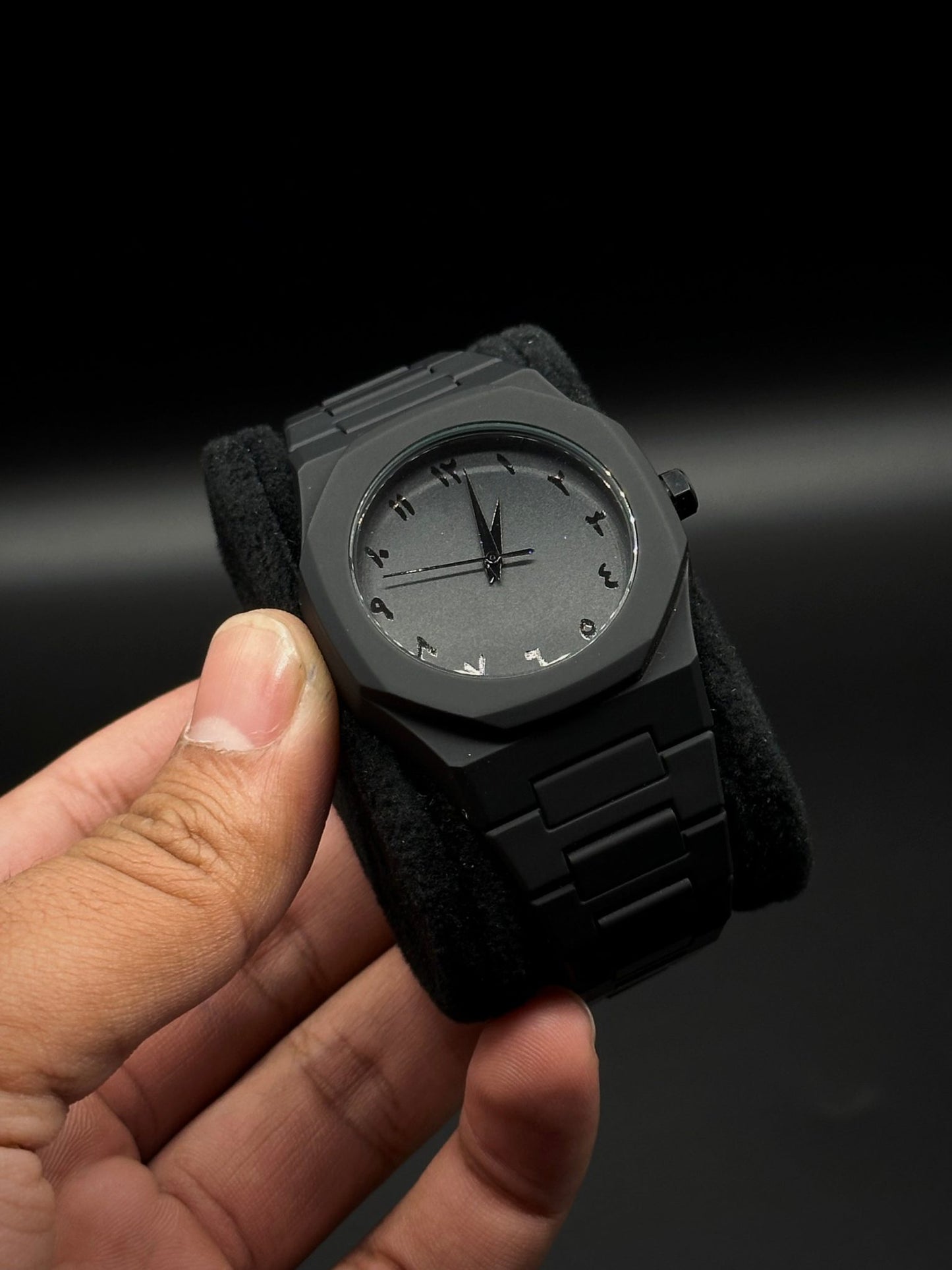 Full Solid Black Auurra Quartzz Watch